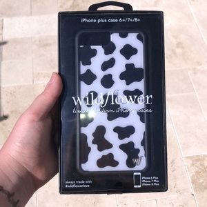 Moo moo wildflower case iphone 6/7/8 plus